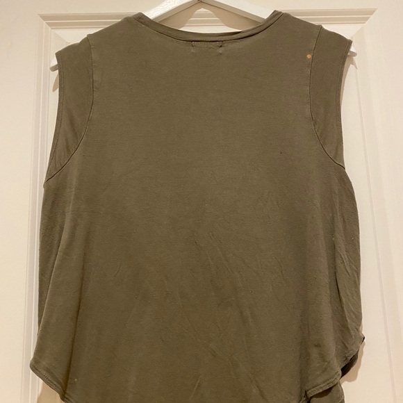 Old Navy tank top - Picture 2 of 3